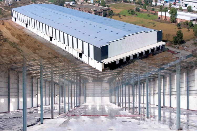 steel frame إطار الصلب