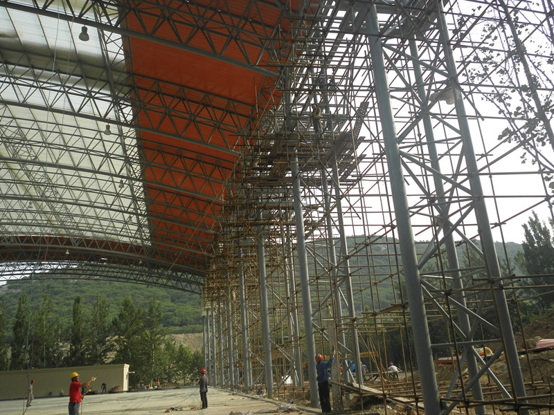 إطار فولاذي