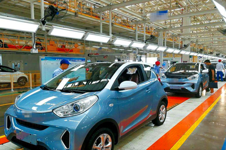 سيارة طاقة جديدة