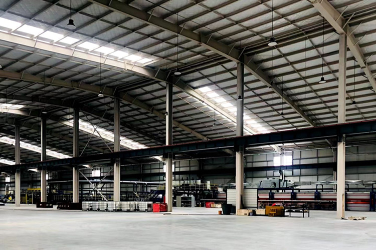 ورشة عمل الصلب