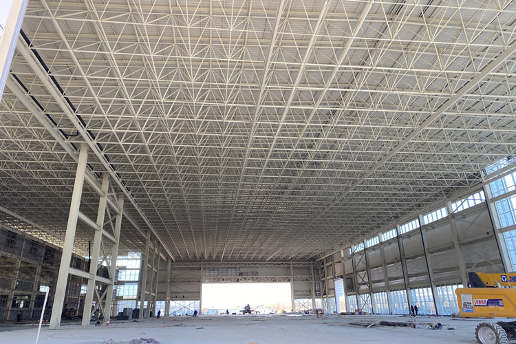 ورشة عمل الصلب