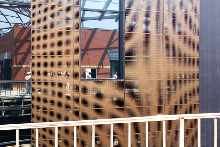 ديكور لوحة الألومنيوم