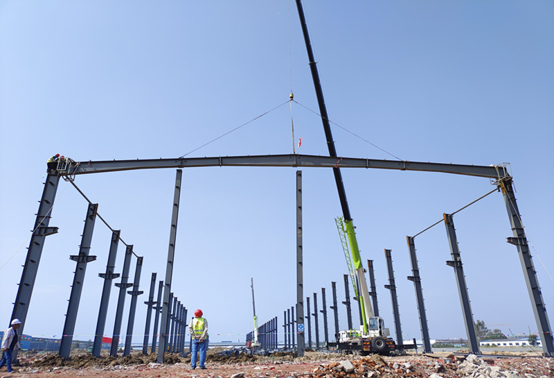 هيكل الصلب الخفيف