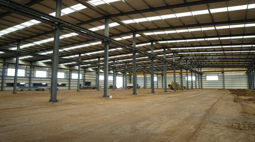 البناء المعادن